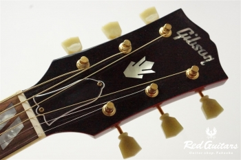 1960’s Hummingbird ADJ - Antique Natural Top